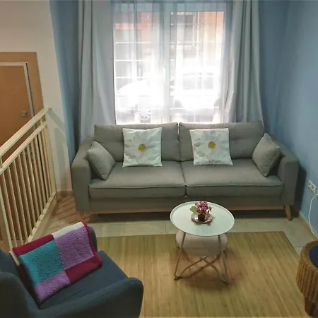 Cerca Playa-aa-patio Privado * Alicante