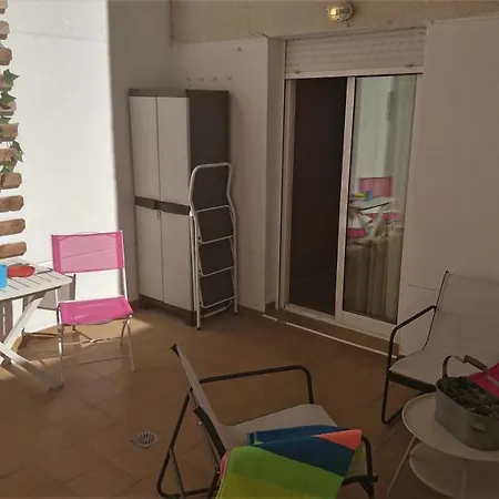 Cerca Playa-aa-patio Privado * Alicante