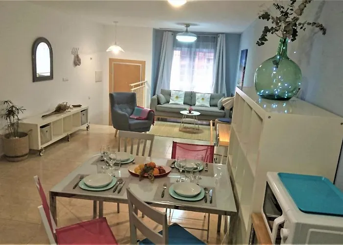 Cerca Playa-aa-patio Privado * Alicante