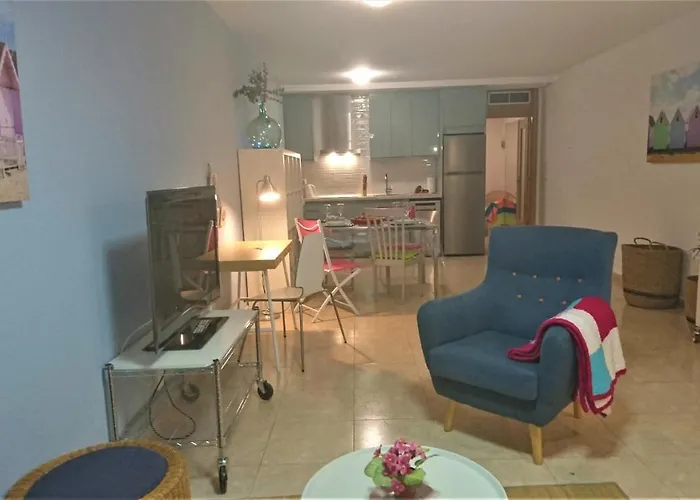 Cerca Playa-aa-patio Privado Apartment *